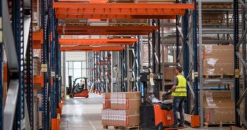 Velux suit et trace ses flux logistiques entre usines et dépôts